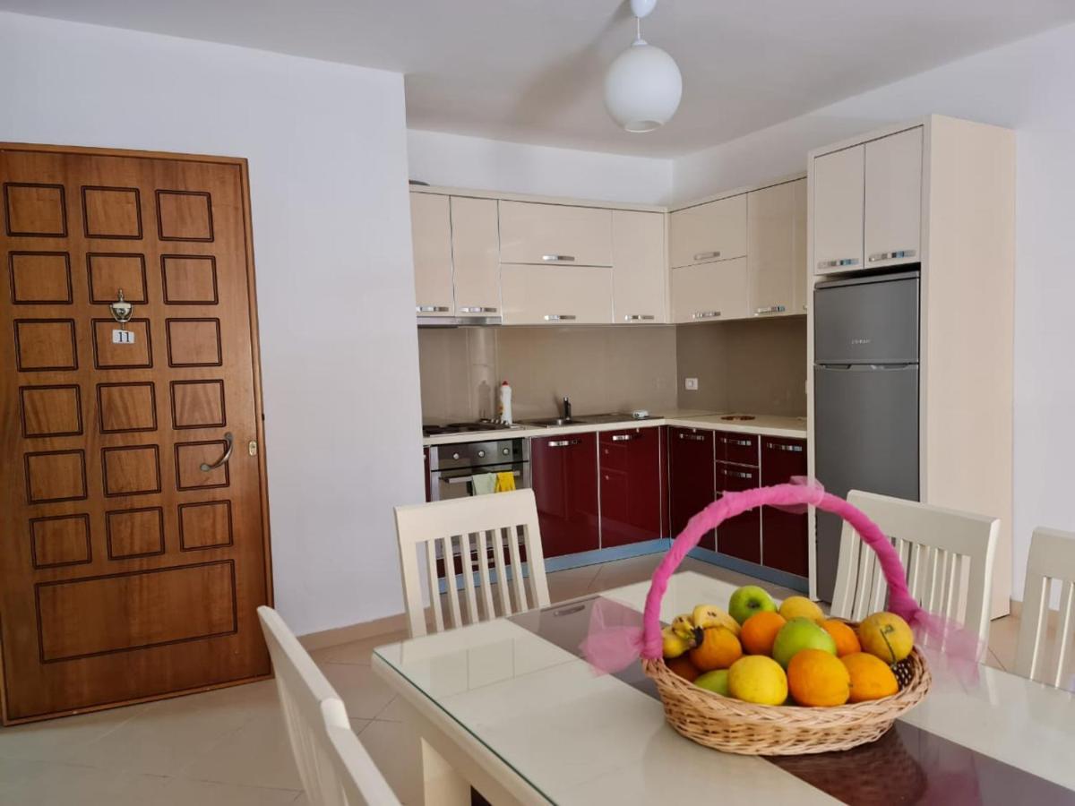 Meltin Apartments Sarande Exterior photo