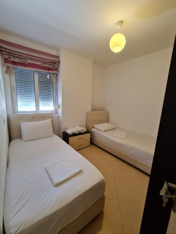 Meltin Apartments Sarande Exterior photo