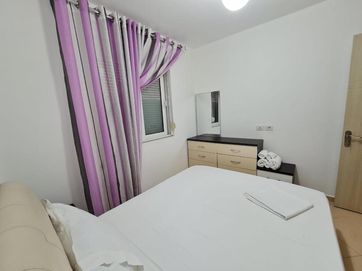 Meltin Apartments Sarande Exterior photo